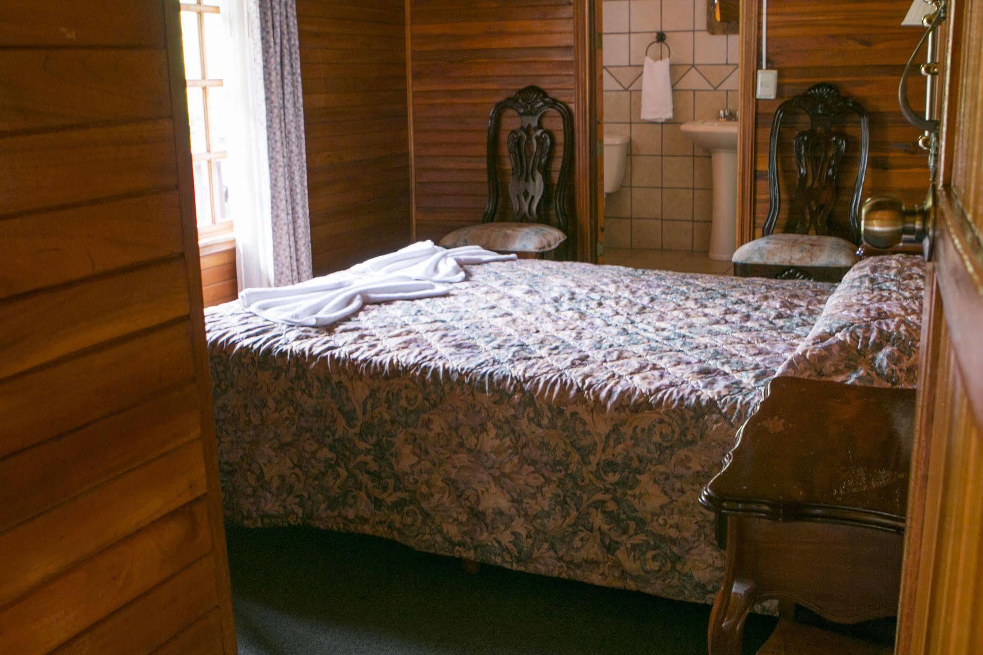 Santa Elena Lodge Cuajiniquil Extérieur photo