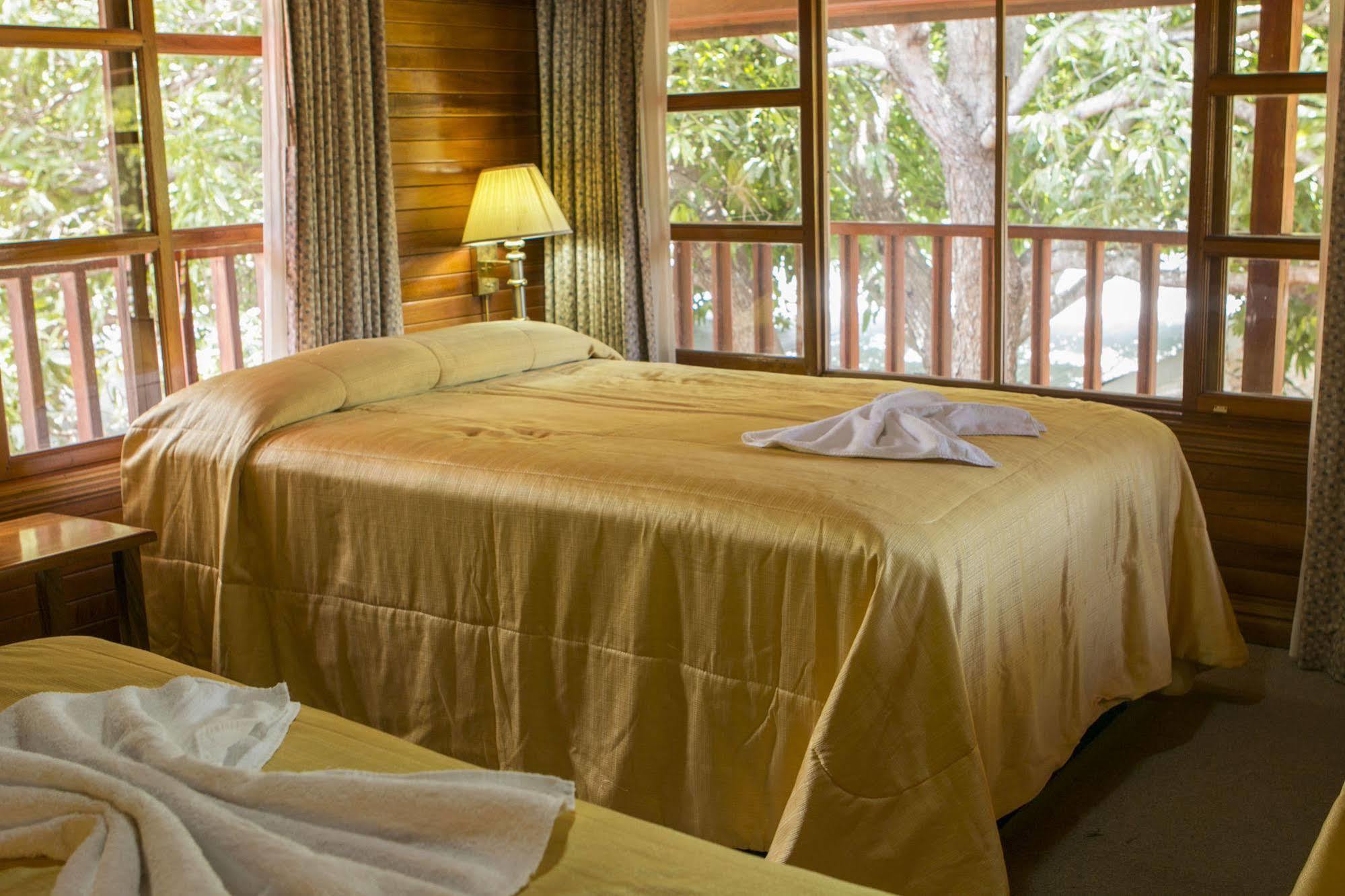 Santa Elena Lodge Cuajiniquil Extérieur photo